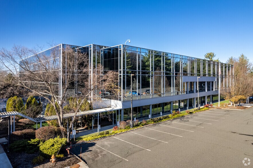 420 Mountain Ave, New Providence, NJ à louer - Photo de l’immeuble – Image 1 sur 7