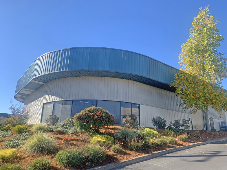 350 Morris St, Sebastopol, CA à louer - Photo de l’immeuble – Image 1 sur 1