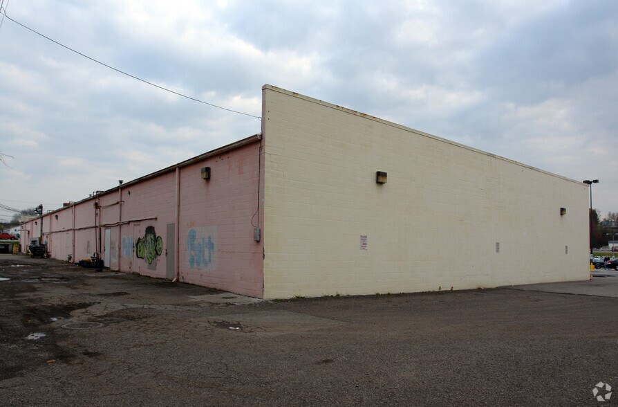 920-928 Division St, Parkersburg, WV à louer - Photo de l’immeuble – Image 2 sur 3