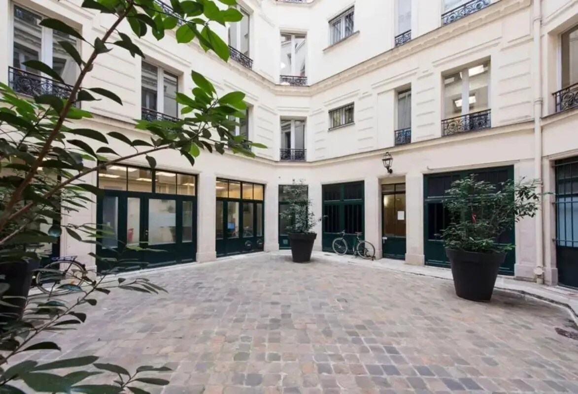 13/15 Rue Taitbout, Paris à louer Photo de l’immeuble– Image 1 sur 15
