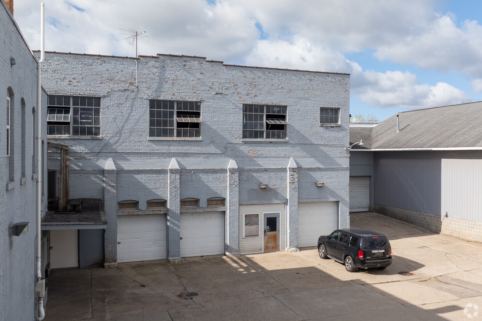 1035 Godfrey Ave SW, Grand Rapids, MI à louer Photo de l’immeuble– Image 1 sur 7
