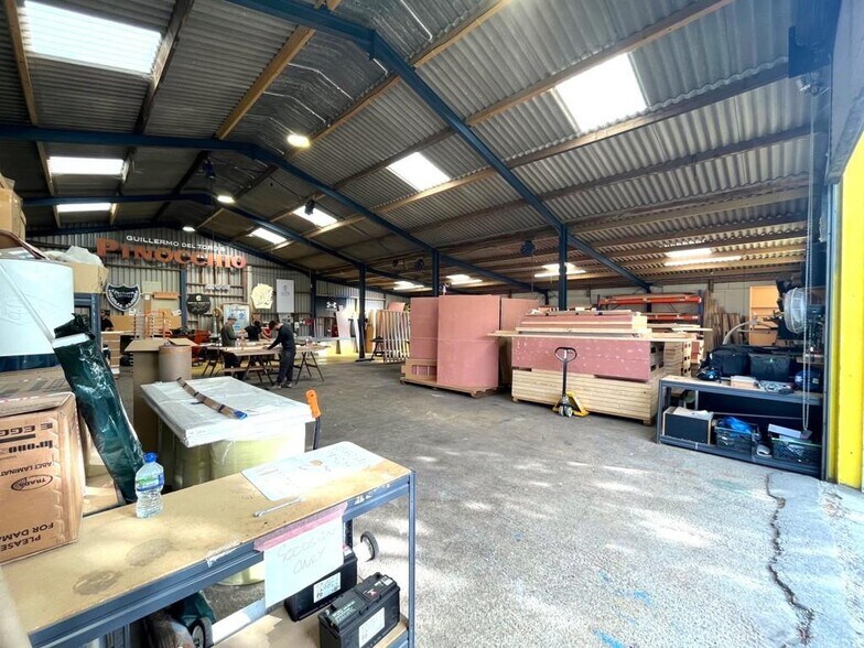 Radley Green Farm Road, Ingatestone à louer - Photo de l’immeuble – Image 2 sur 8