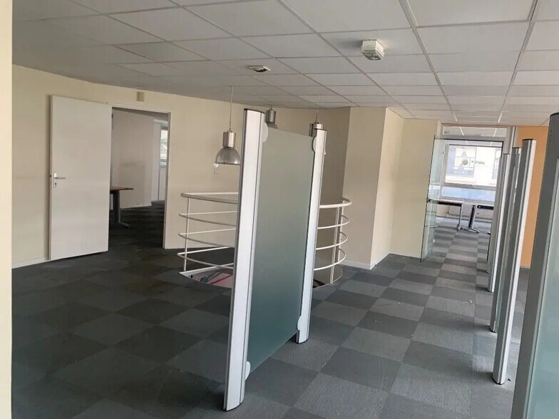 Bureau dans Dijon à vendre - Photo de l’immeuble – Image 3 sur 5