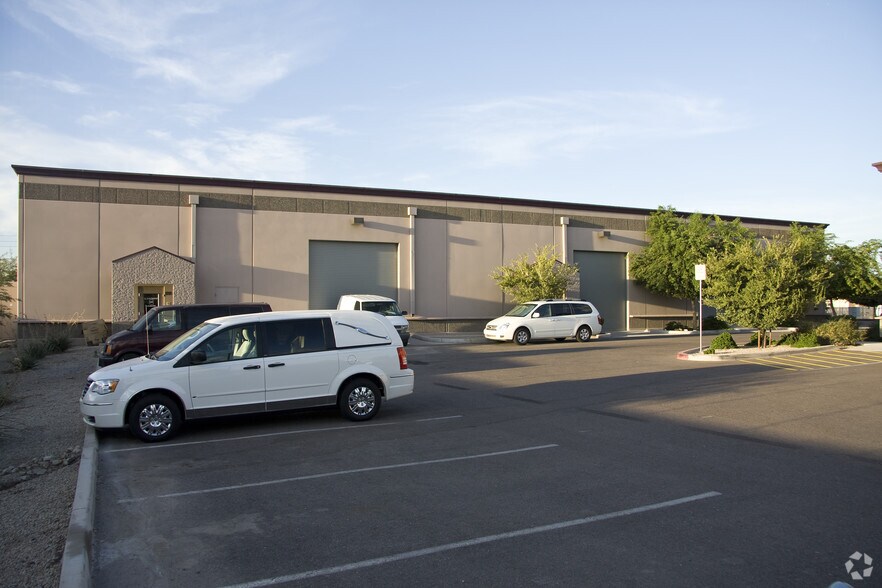 1110 S Horne, Mesa, AZ à vendre - Photo de l’immeuble – Image 3 sur 13