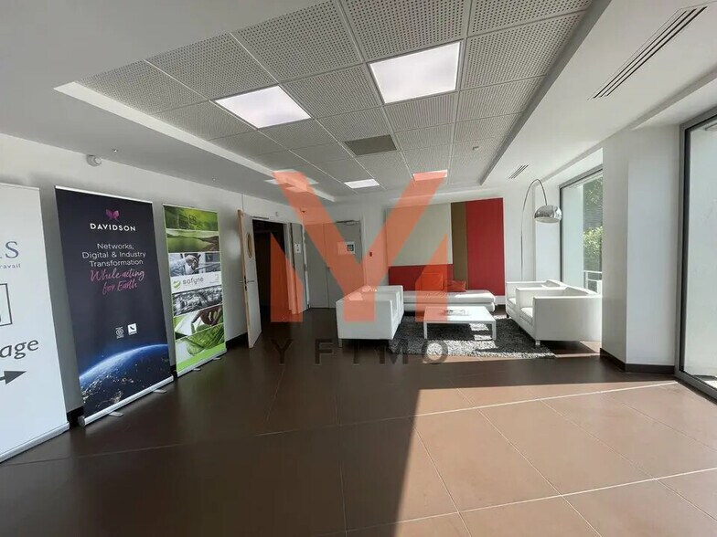 Bureau dans Vélizy-Villacoublay à louer - Photo de l’immeuble – Image 3 sur 12