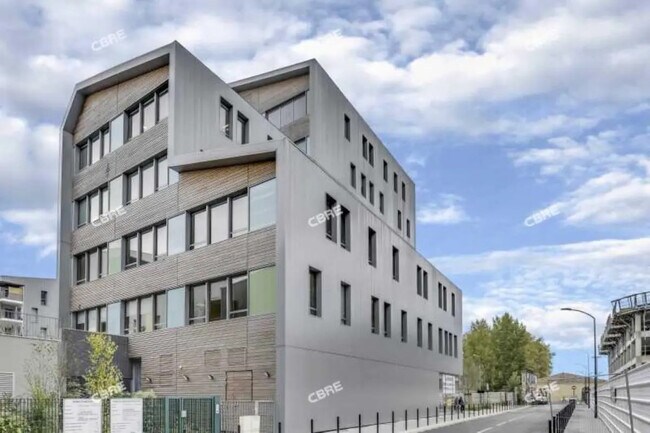 Plus de détails pour Bureau à louer