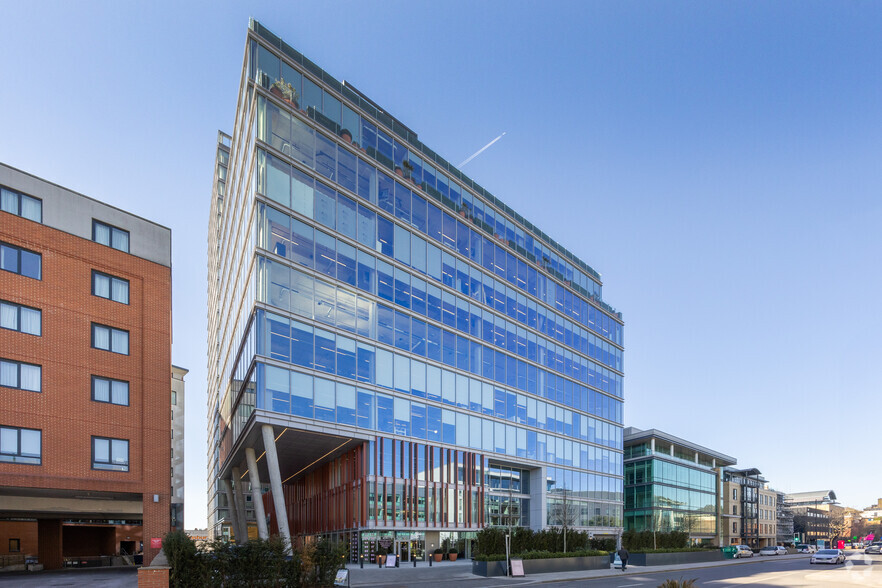 37-39 Clarendon Rd, Watford à louer - Photo principale – Image 1 sur 16