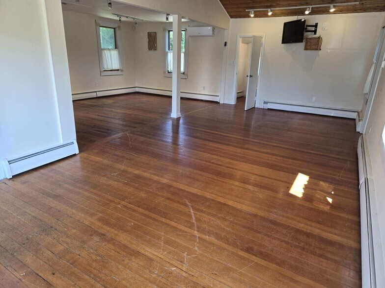 726 Main St, Chatham, MA à louer - Photo de l’immeuble – Image 2 sur 6