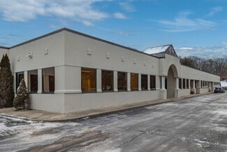 Plus de détails pour 201 Moreland Rd, Hauppauge, NY - Bureau à vendre