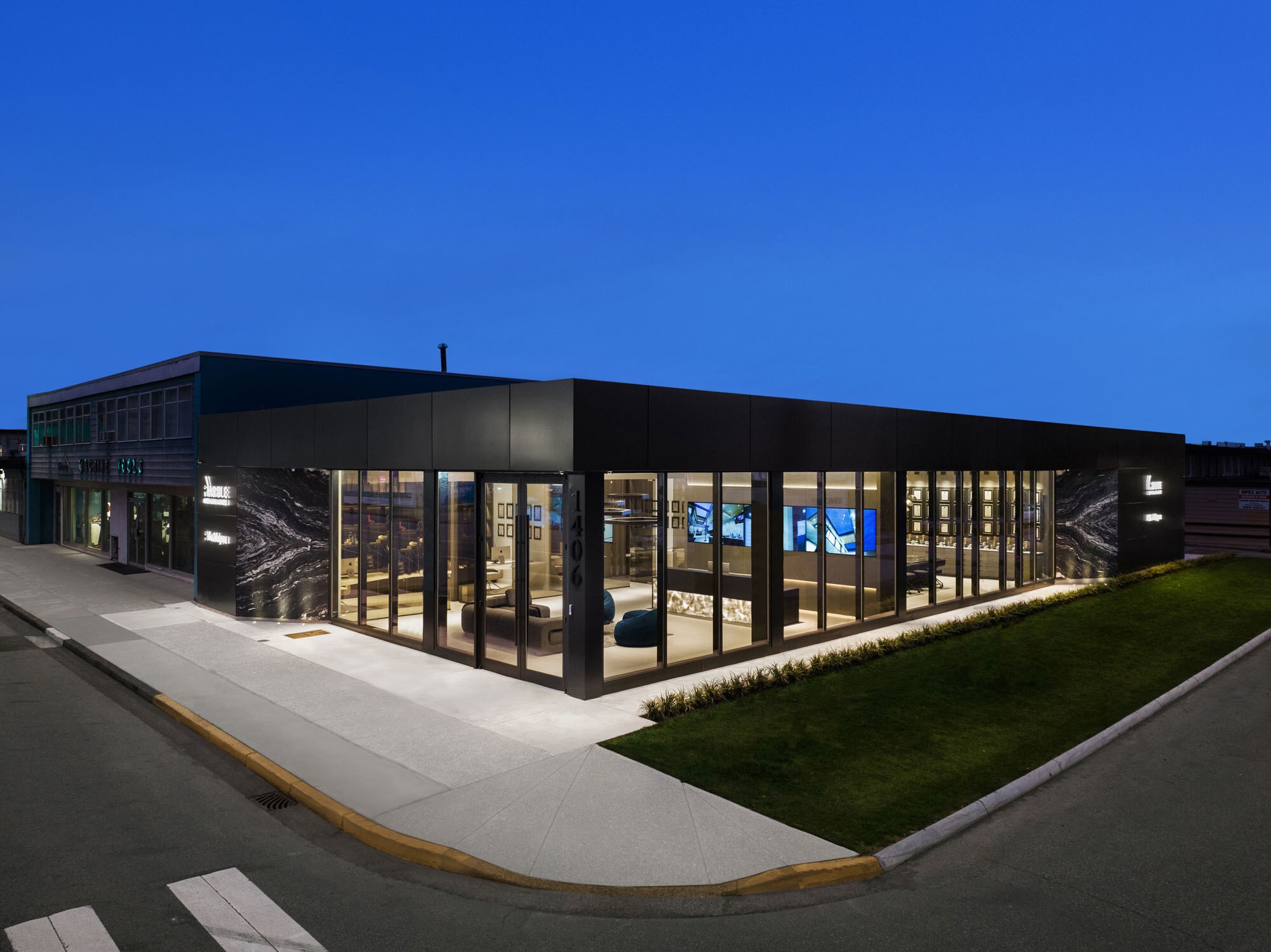 1406 Pemberton Ave, North Vancouver, BC à vendre Photo principale– Image 1 sur 38