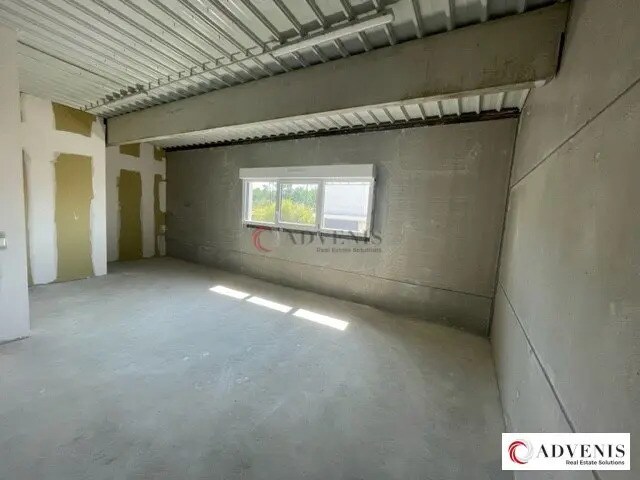 Local d'activités dans Mios à vendre - Photo intérieure – Image 2 sur 6