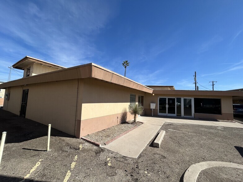 440 E Southern Ave, Phoenix, AZ à louer - Photo de l’immeuble – Image 3 sur 25