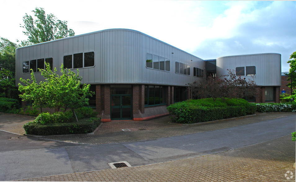 Faraday Rd, Swindon à vendre - Photo de l’immeuble – Image 2 sur 2