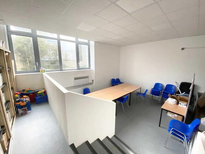 Bureau dans Charenton-le-Pont à louer - Photo de l’immeuble – Image 3 sur 6