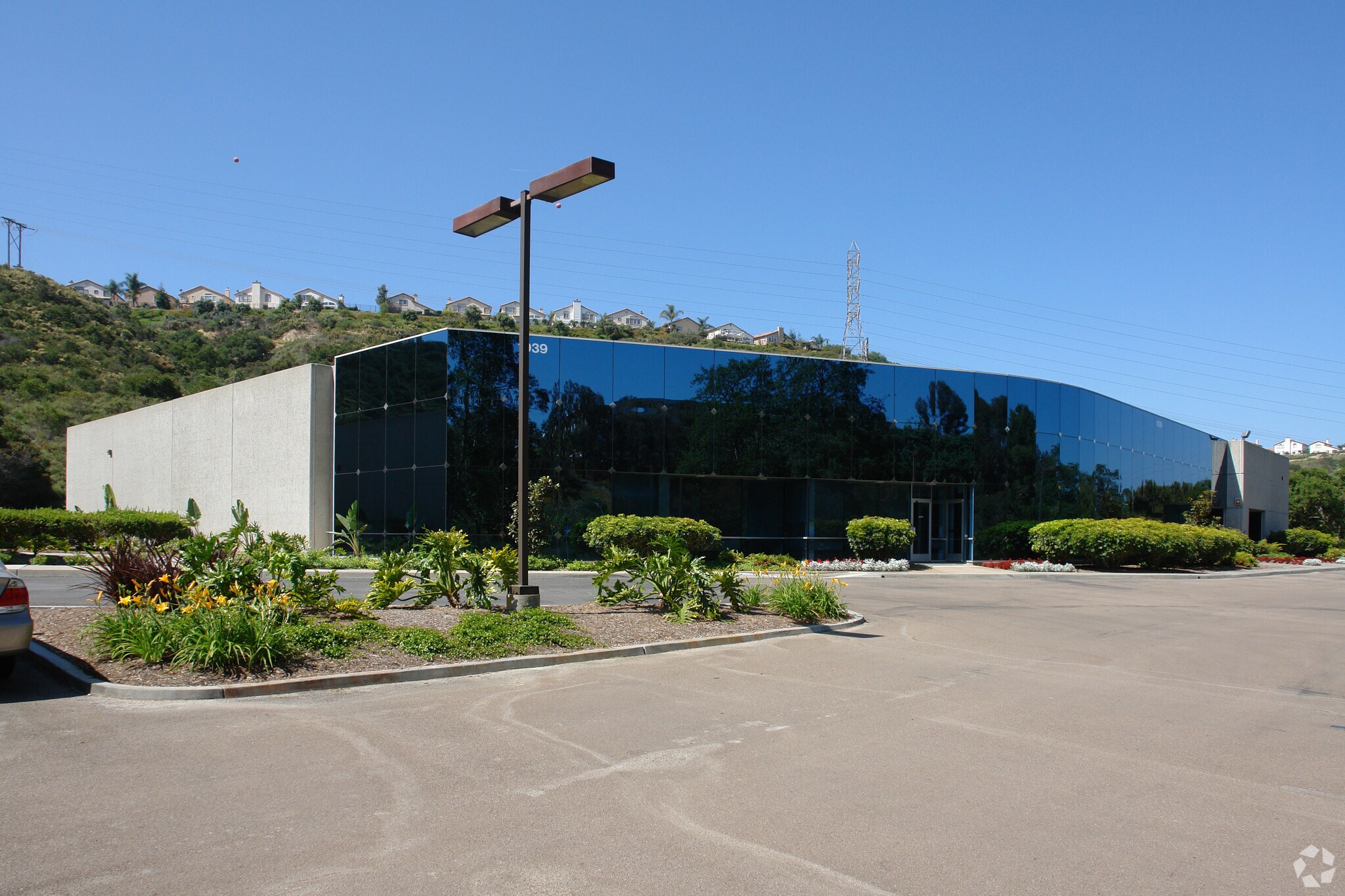 1939 Palomar Oaks Way, Carlsbad, CA à louer Photo de l’immeuble– Image 1 sur 5