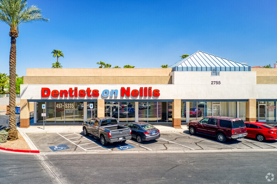 2755 S Nellis Blvd, Las Vegas, NV à vendre - Photo de l’immeuble – Image 3 sur 10