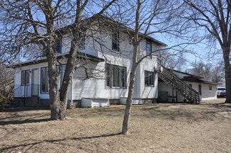 Plus de détails pour 920 3rd St N, Waite Park, MN - Logement à vendre