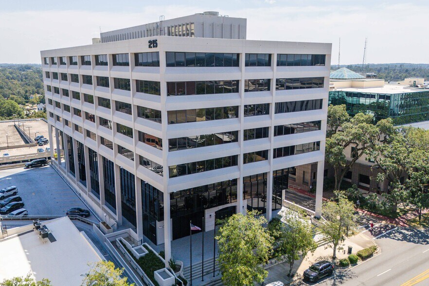 215 S Monroe St, Tallahassee, FL à louer - Photo de l’immeuble – Image 1 sur 25