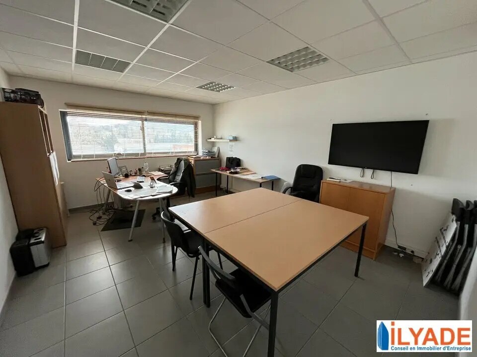 Bureau dans Gardanne à louer Photo de l’immeuble– Image 1 sur 6