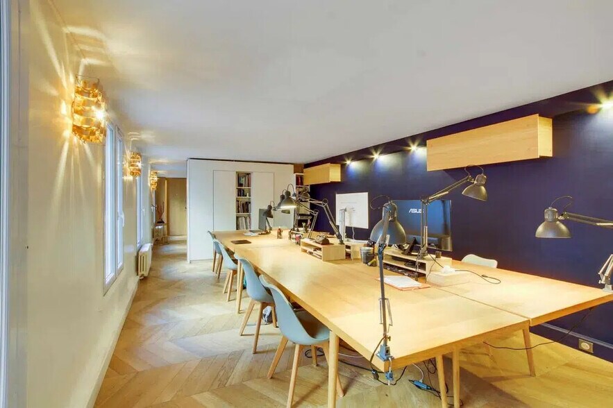 18 Rue Volney, Paris à louer - Photo de l’immeuble – Image 2 sur 7