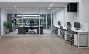 144 E 44th St, New York, NY à louer Photo intérieure– Image 2 sur 12