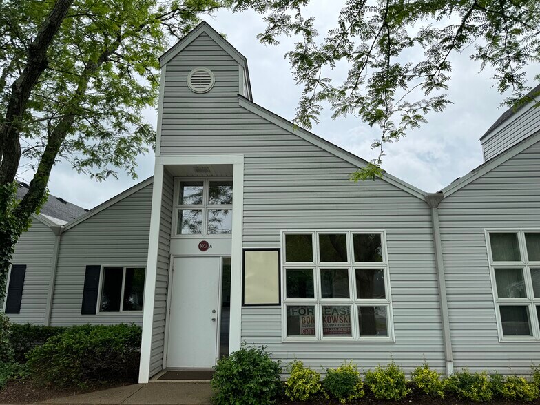 603A Omni Dr, Hillsborough, NJ à louer - Photo principale – Image 1 sur 11