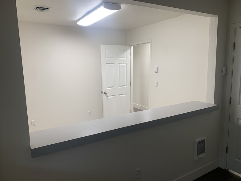 211 E 11th St, Vancouver, WA à louer - Photo de l’immeuble – Image 3 sur 10