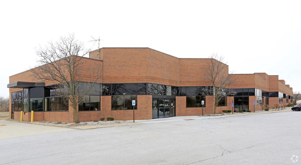 251-397 W 84th Dr, Merrillville, IN à louer - Photo de l’immeuble – Image 3 sur 11