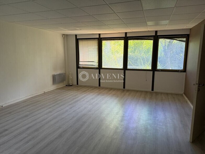 52 Rue D'Emerainville, Croissy-Beaubourg à vendre - Photo intérieure – Image 1 sur 7