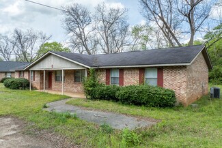 Plus de détails pour 304 Schley Cir, Richland, GA - Logement à vendre