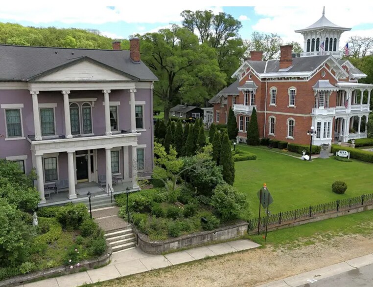 1004 Park Ave, Galena, IL à vendre - Photo principale – Image 1 sur 50
