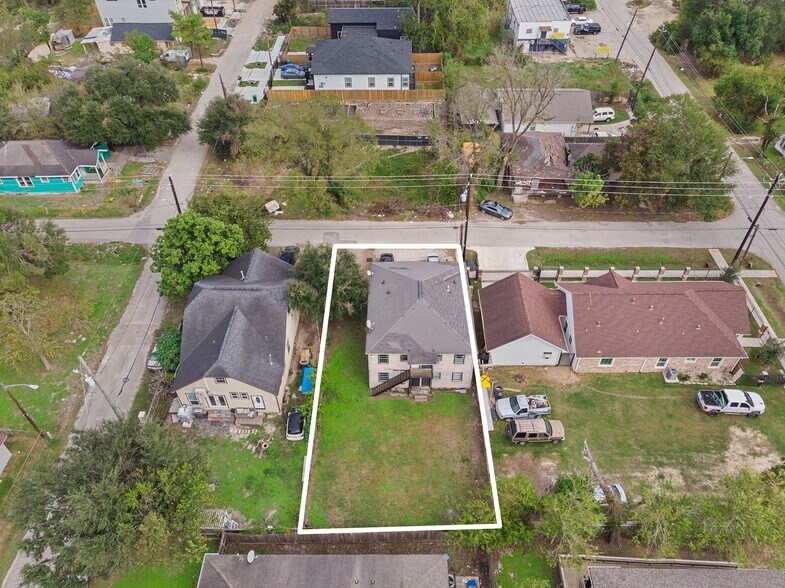 3213 Des Chaumes St, Houston, TX à vendre - Photo de l’immeuble – Image 1 sur 11
