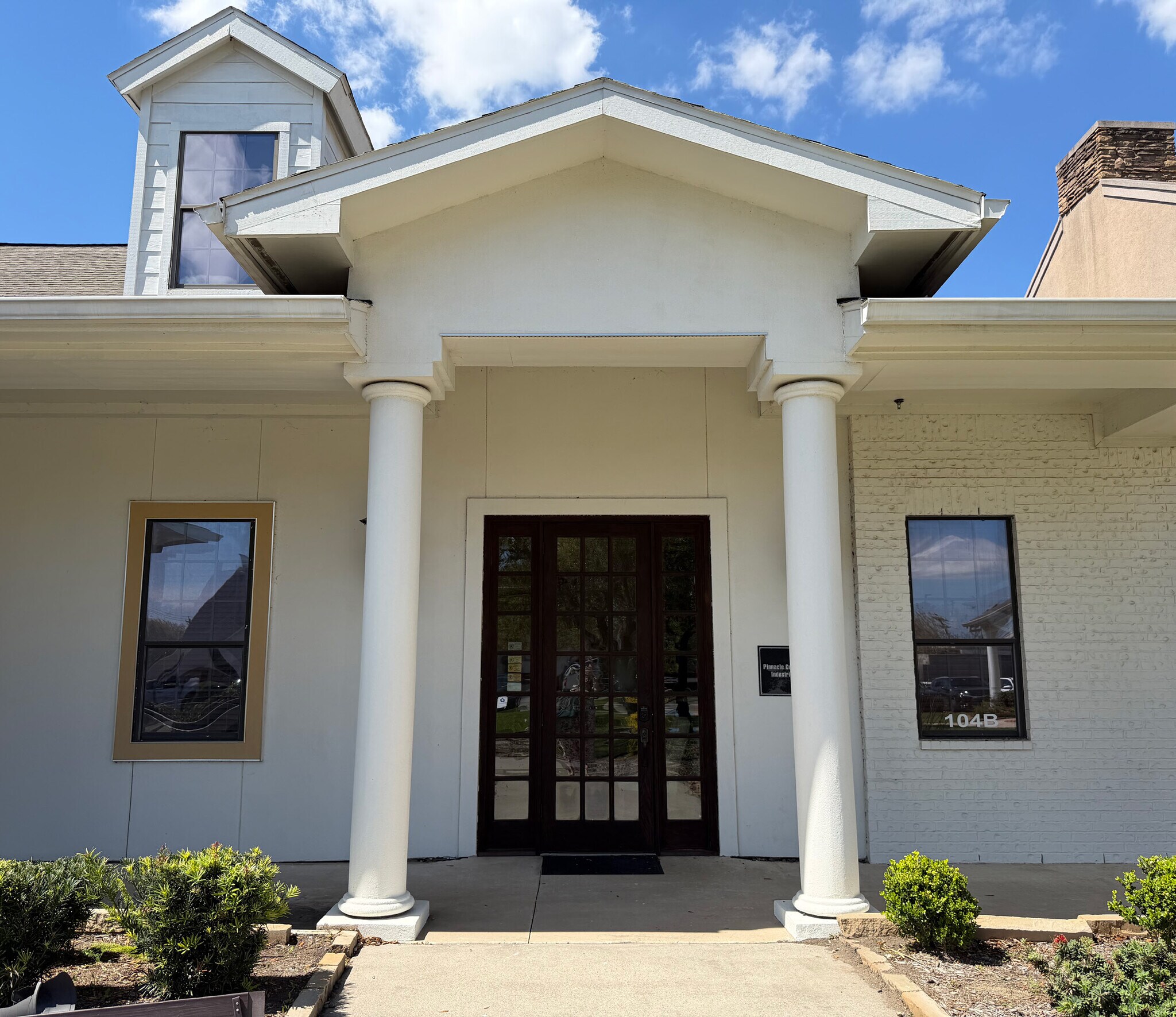 308 W Parkwood Ave, Friendswood, TX à vendre Photo principale– Image 1 sur 6