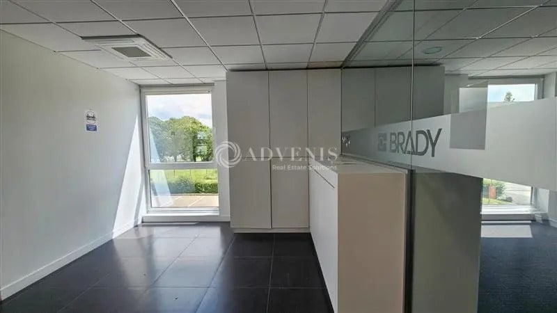 Bureau dans Roncq à louer - Photo de l’immeuble – Image 2 sur 13