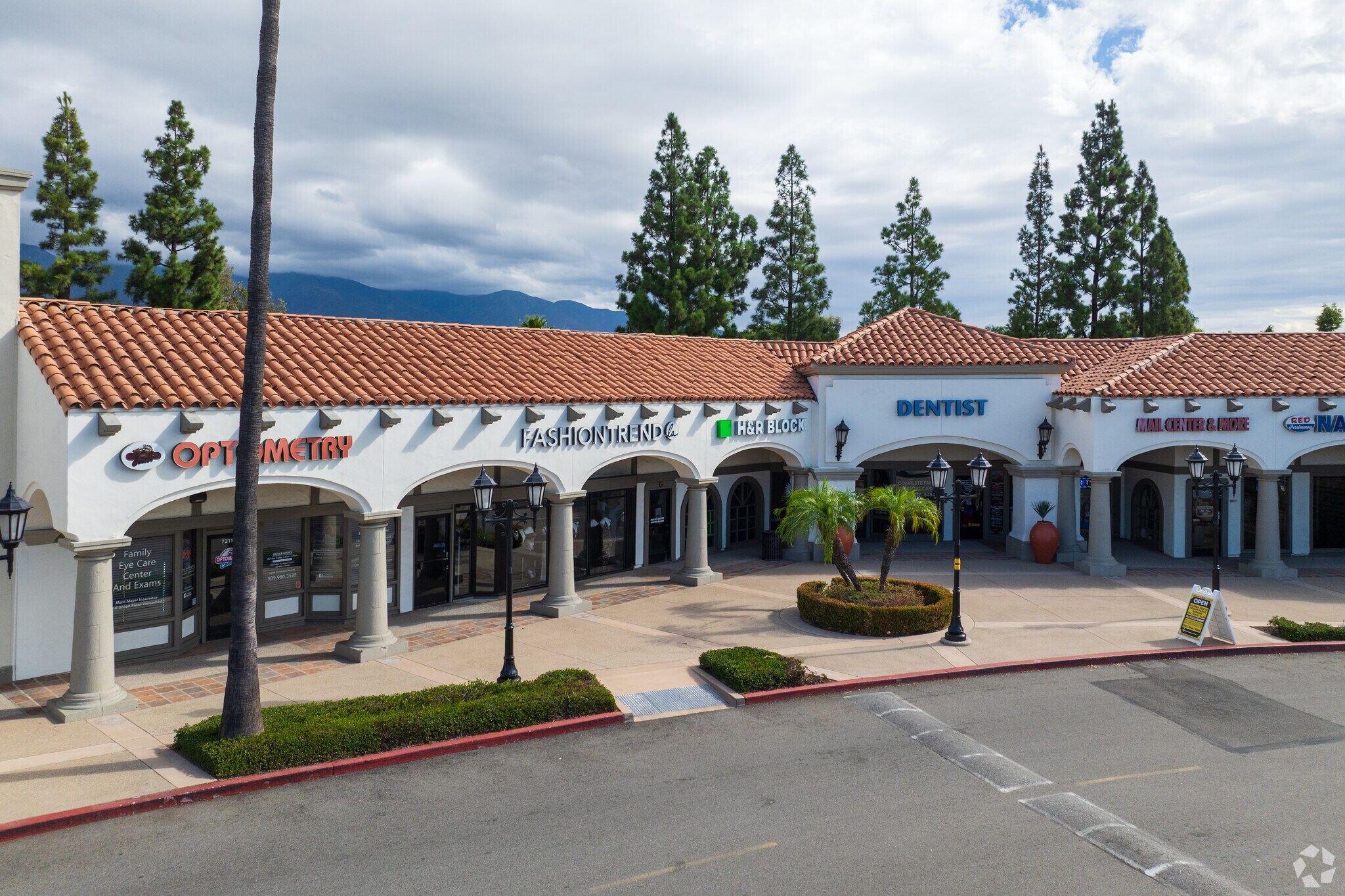 7211-7233 Haven Ave, Rancho Cucamonga, CA à louer Photo principale– Image 1 sur 11