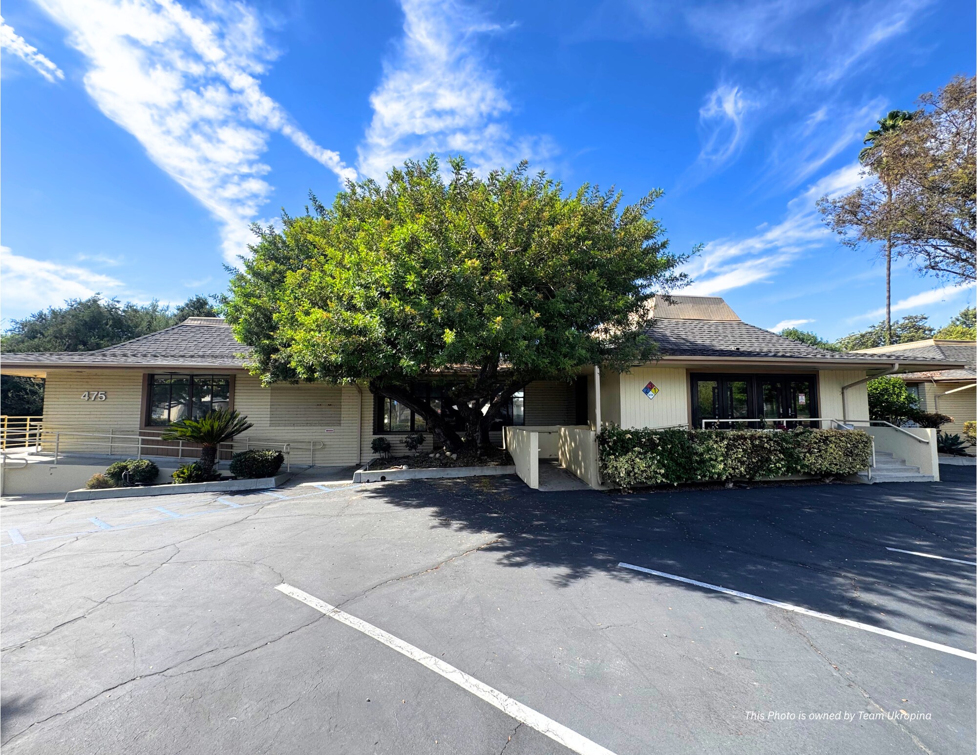 475 Huntington Dr, San Marino, CA à louer Photo de l’immeuble– Image 1 sur 5