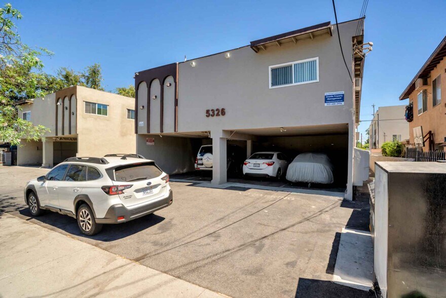 5326 Cahuenga Blvd, North Hollywood, CA à vendre - Photo de l’immeuble – Image 3 sur 15