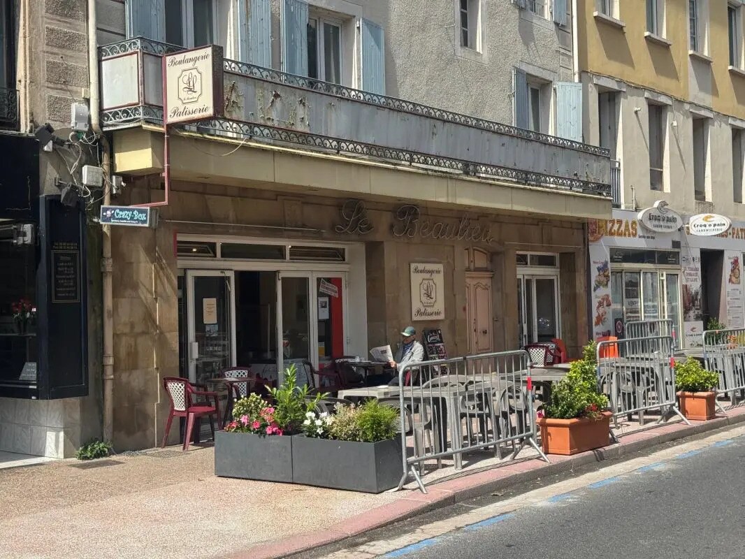 Local commercial dans Saint-Affrique à vendre Photo de l’immeuble– Image 1 sur 3