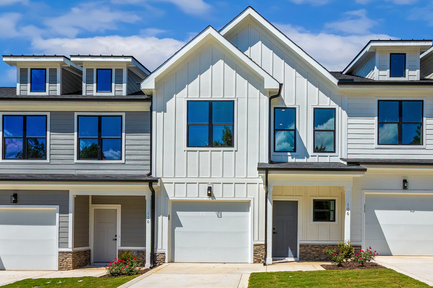 102 Chella Ct, Sanford, NC à vendre Photo principale– Image 1 sur 39