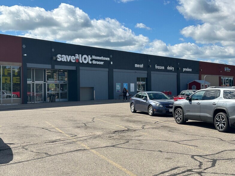 3260-3274 Church St, Stevens Point, WI à louer - Photo de l’immeuble – Image 2 sur 8