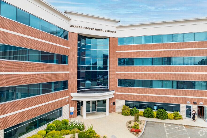 25 Pelham Rd, Salem, NH à louer - Photo de l’immeuble – Image 3 sur 4