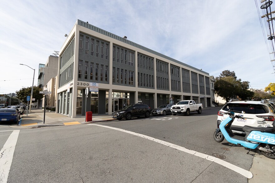 2300 Sutter St, San Francisco, CA à louer - Photo de l’immeuble – Image 3 sur 3