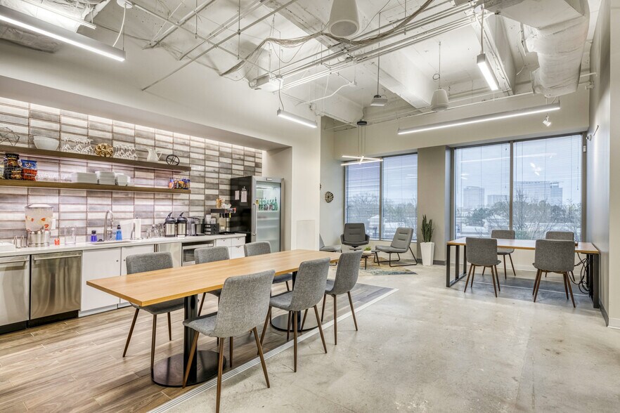 121 Perimeter Ctr W, Atlanta, GA à louer - Photo intérieure – Image 3 sur 27