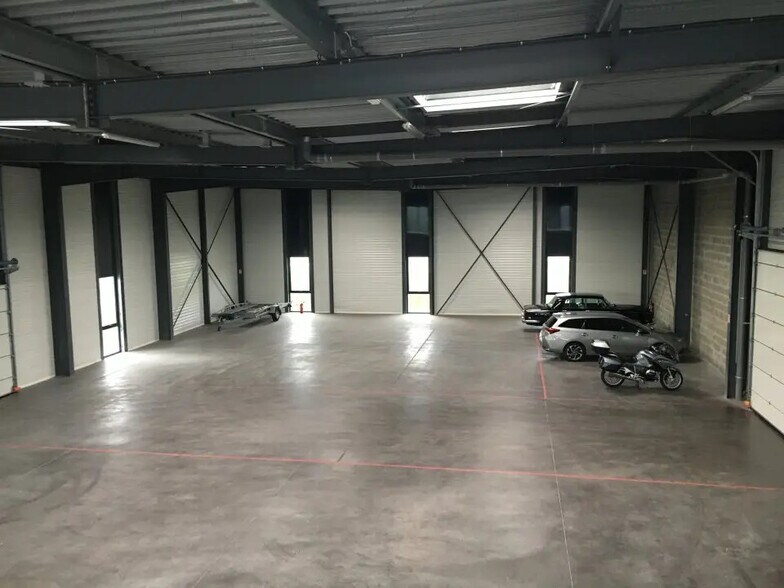 Local d’activités dans Gradignan à louer - Photo de l’immeuble – Image 3 sur 4