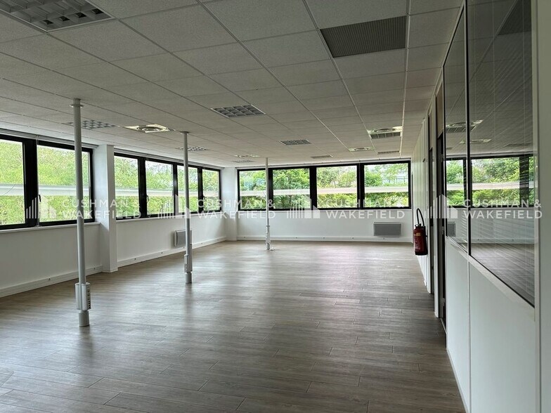 Bureau dans Entzheim à louer - Photo intérieure – Image 2 sur 11