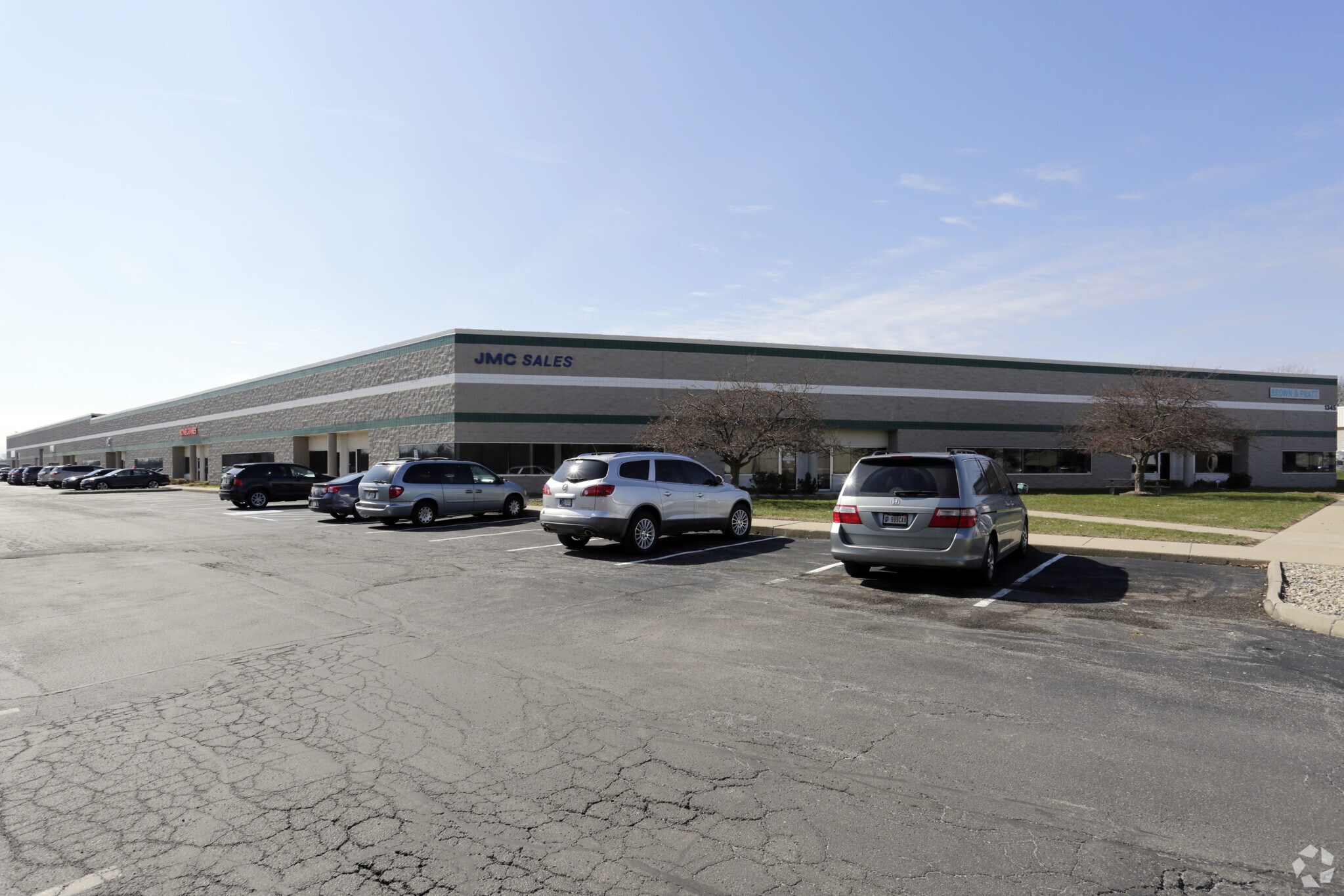 1345 Brookville Way, Indianapolis, IN à louer Photo principale– Image 1 sur 6