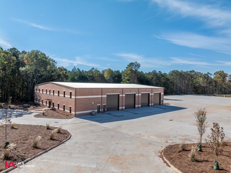 8385 Tatum Rd, Palmetto, GA à louer - Photo de l’immeuble – Image 3 sur 13