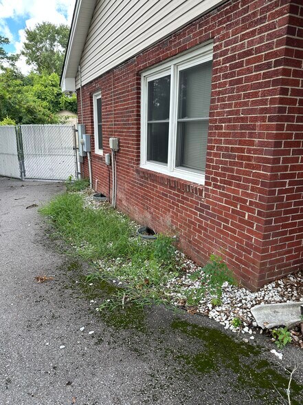 215 John St, Lake City, SC à vendre - Photo de l’immeuble – Image 3 sur 11