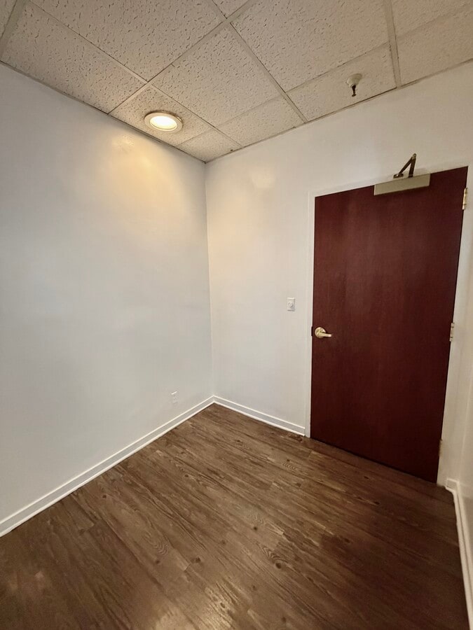 490 Post St, San Francisco, CA 94102 - Lot 1508 -  - Photo intérieure - Image 1 of 8