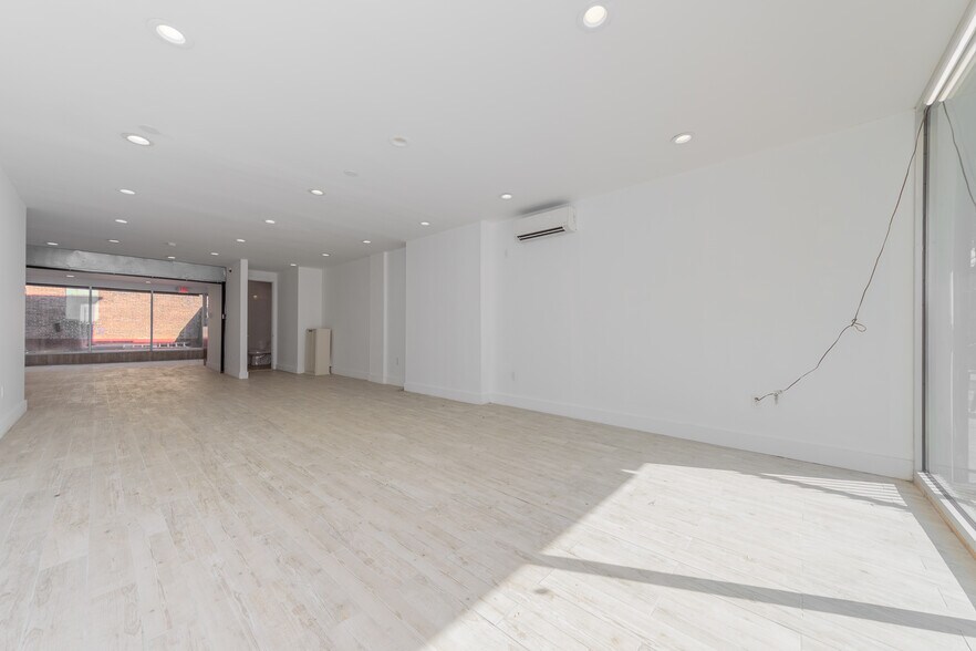385 Nostrand Ave, Brooklyn, NY à louer - Photo de l’immeuble – Image 2 sur 24